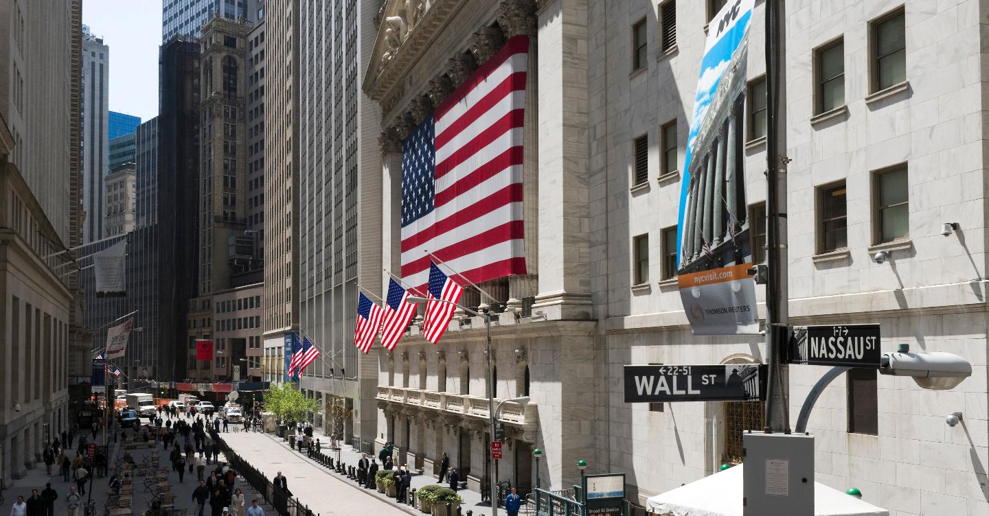 Borse l Europa chiude positiva trainata dai record di Wall Street. A Milano 0 1 Tim paga ancora dazio Il Sole 24 ORE